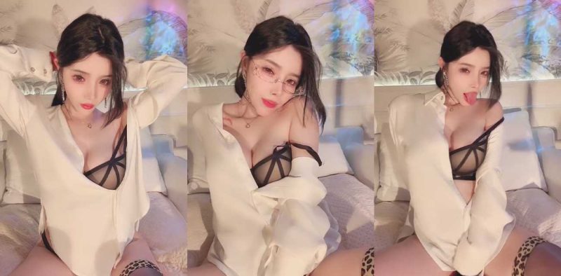 高颜值眼镜御姐 白熙 直播大秀第一弹 性感红唇粉嫩酥胸 油亮黑丝道具自慰 极品嫩穴淫水狂流！-51吃瓜网
