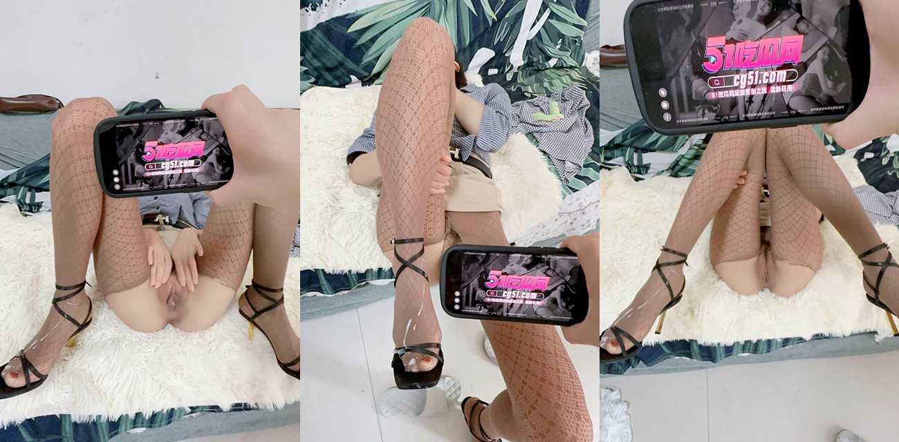 51原创小姨子的秘密 小姨子闺蜜给她介绍男朋友 姐夫得知怒火中烧 沙发猛插骚逼 精液全部喷在脚尖上！ - 51吃瓜网-51吃瓜网