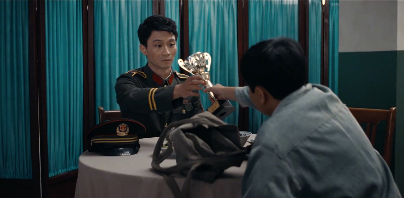 热播网剧《旗士》第七集 普通的围棋老师崔业 因一场意外卷入罪案 逐步走向犯罪之路！ - 51吃瓜网-51吃瓜网