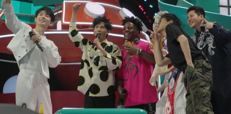 speed甲亢哥中国行完美落幕 与大张伟合体 同台演唱阳光彩虹小白马！
热搜 HOT-51吃瓜网