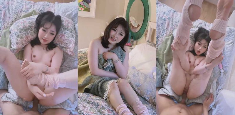 福利姬 噗噗pupu 千元新作《我的反差女室友》可爱女室友自慰浪叫被抓包 男主提屌猛干操到喷尿！-51吃瓜网
