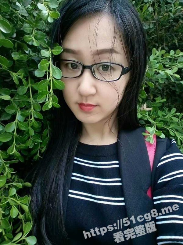 山东泰安 刘冉冉  调教极品反差眼镜母狗 穿上衣服看不出来如此骚 脱了衣服3P4P解锁各种性爱玩法-51吃瓜网