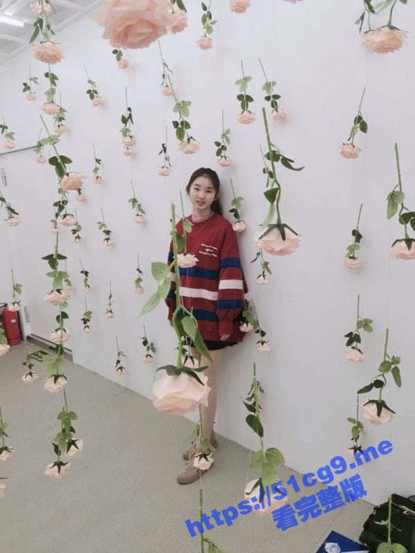 三点超粉嫩的极品学生妹！西安文理学院 美女校花 跟男朋友分手后 裸照及自拍视频流出-51吃瓜网