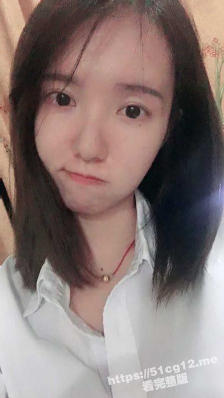 湖北黄冈极品白嫩少妇 一个人在家耐不住寂寞 用钢笔插自己的骚逼 自拍视频曝光！-51吃瓜网