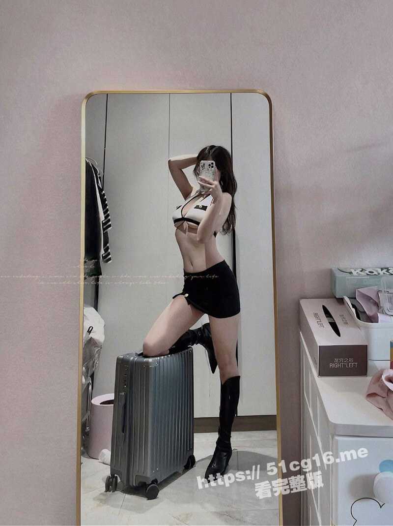 推特女菩萨福利姬 鱼鱼饼干 大尺度裸舞 极品巨乳完美身材裸摇合集 自慰插穴 粉嫩蝴蝶骚穴看着就想插 - 51吃瓜网-51吃瓜网