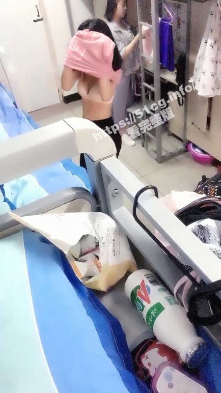 独家热瓜！女生宿舍大揭秘！撕逼、偷拍、自慰等乱象丛生-51吃瓜网
