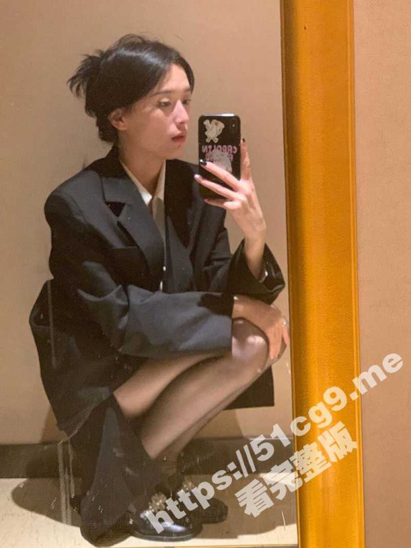 清冷气质高颜值女销售为上位被上司潜规则 口交足交服务周到 心甘情愿成为领导的完美炮架-51吃瓜网