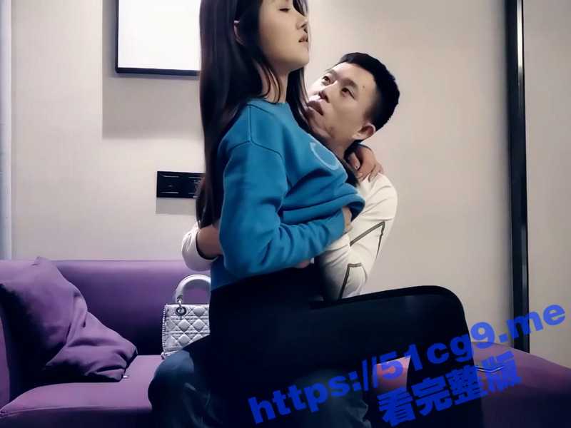 长相甜美的蓝色毛衣妹子 高端外围 隔着裤子自摸 近距离拍摄口交后入女上位 往死里插我吧-51吃瓜网