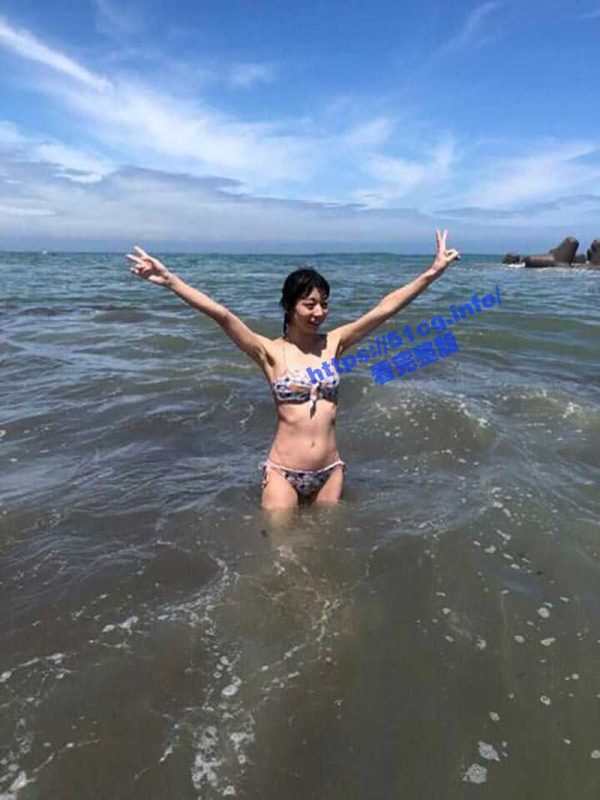 岛国反差婊！出差北海道认识的日本黑丝美少妇 口活很哇塞！-51吃瓜网