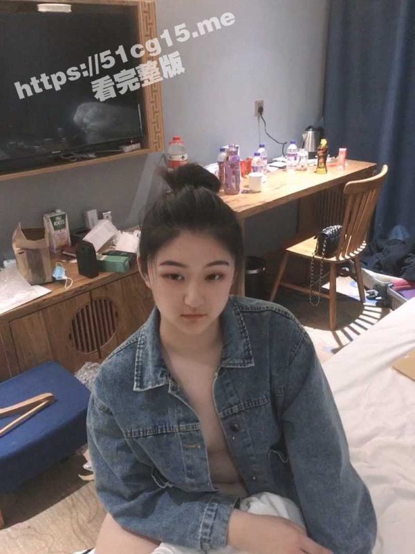 惠州美女 王欣彤 和富二代男友日常性爱自拍流出！妹子长得有点像景甜 被颜射一脸精液好反差！-51吃瓜网