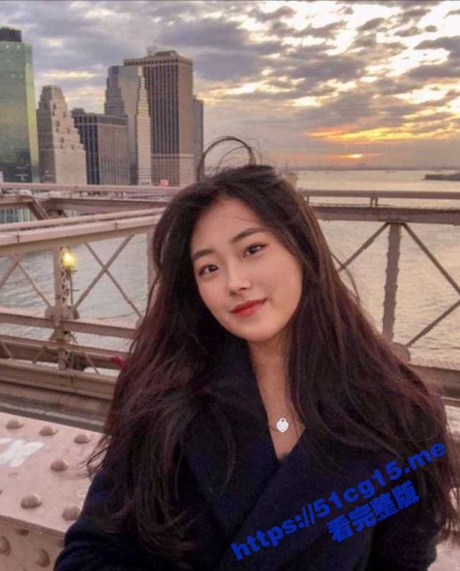 亚裔留学生媚黑婊 Cindo 国外留学期间跟黑鬼做爱视频流出 看来巨根才能激发她奴性-51吃瓜网