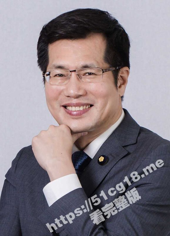 台湾政坛大瓜 绿营立委罗致政与助理性爱视频流出被疯传！出事后竟甩锅境外网军 15分04秒露脸性爱视频曝光-51吃瓜网
