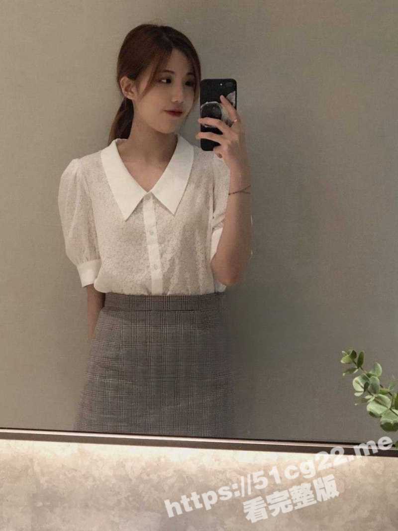 神仙颜值反差女大学生 为主人跪地口交 灵活可爱的舌头在肉棒上来回游走摩擦超享受！ - 51吃瓜网-51吃瓜网