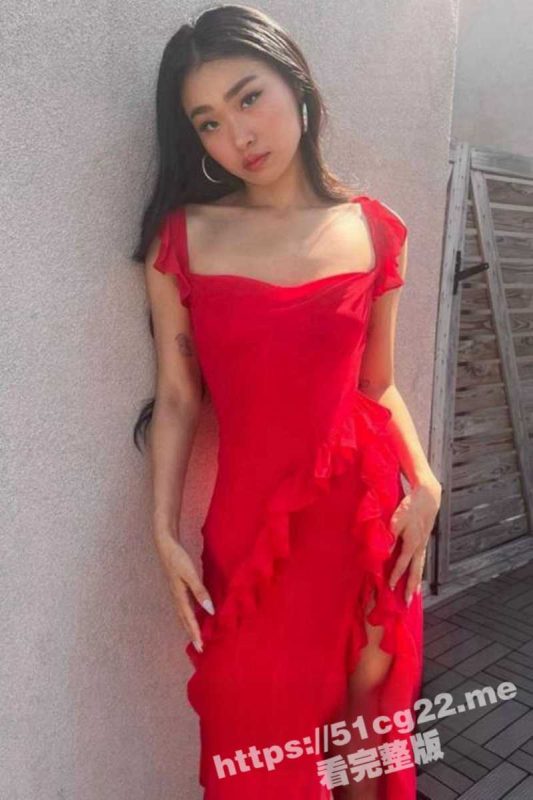 韩国赴美留学生 18岁媚洋婊 Len 在纽约公寓里跪式服务金主 犹如母狗跪舔口交！-51吃瓜网