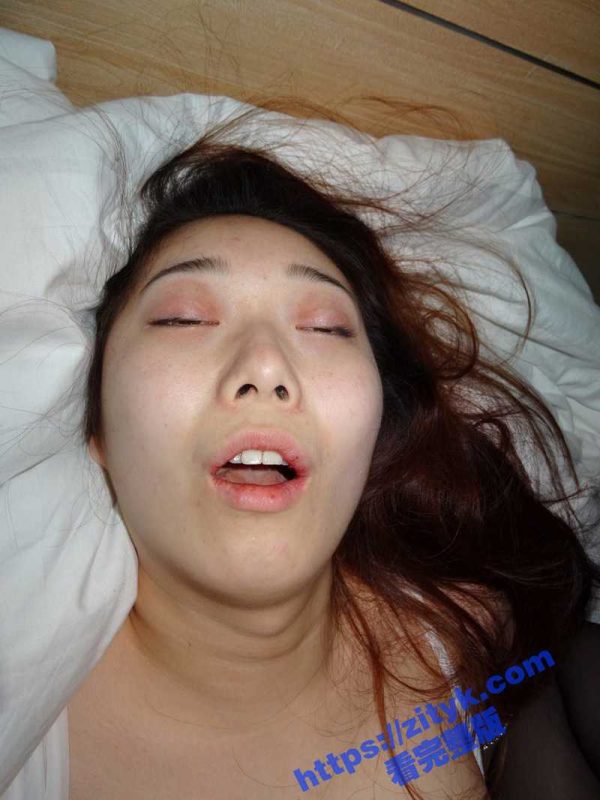 最新三人迷玩大神 爽玩深圳90后舞蹈老师 张晓婷 多种姿势摆拍好刺激！-51吃瓜网