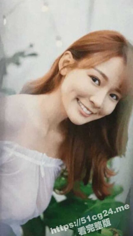 号称国民初恋女友的林莎 与新生代艺人吴婕安元元 合体私拍 诱惑满满！-51吃瓜网