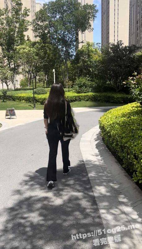 变态的我和妈妈第一次做爱就无套内射 这种感觉真是前所未有-51吃瓜网