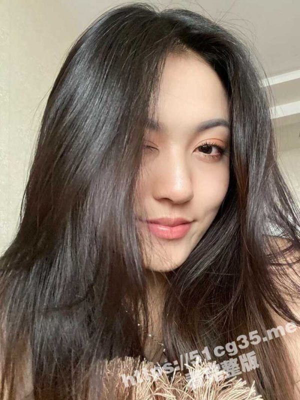 长沙某产业园 高颜值反差小少妇出轨公司肥腻领导 口爆后入 这大长腿不去蹬三轮可惜了-51吃瓜网