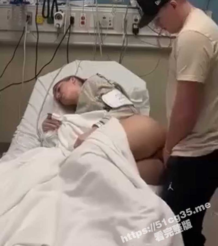女朋友生病住院怎么办？ 当然是给她好好打上一针啦 这样治疗后药到病除马上就好了-51吃瓜网