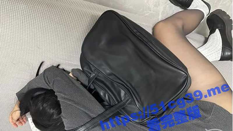 真实乱伦 醉酒后操了黑丝JK妹妹的嫩逼 这下应该就能过上没羞没臊的生活了吧-51吃瓜网