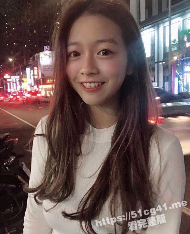 台湾极品白嫩身材样貌超级赞的极品大学美女和男友在酒店自拍吃鸡打炮视频遭泄密曝光-51吃瓜网