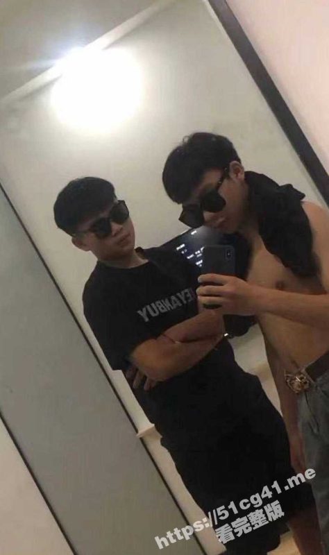 王者的损落！云南傣族五个精神小伙酒驾撞树翻水沟里惨遭团灭 裹尸布排排放-51吃瓜网