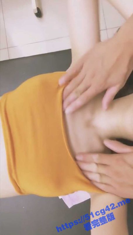 台湾反差母狗勾引男技师 “师傅我好热啊 师傅我不行了” 全程淫语对话！-51吃瓜网