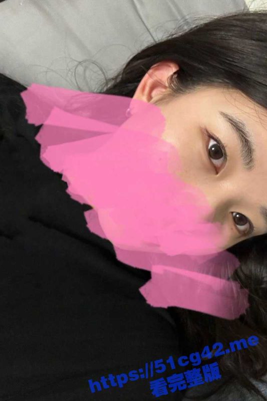 外表文静的巨乳清纯少女 青春期性瘾重 没有男人的滋润对镜头按摩乳房 自慰插逼！-51吃瓜网