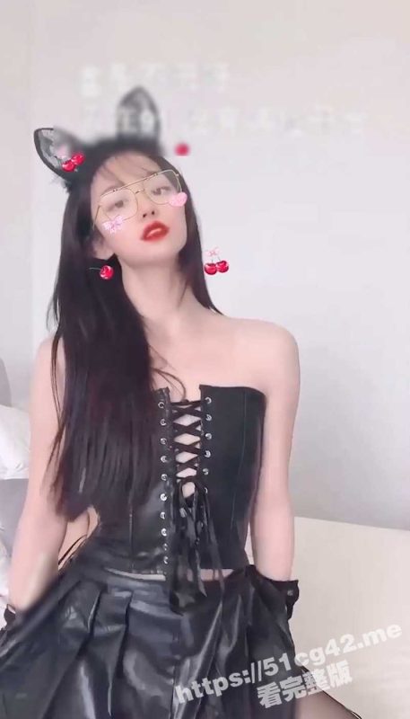 不见星空归回改名 是不厌啊 继续上演极品嫩妹各种装扮被抽插！-51吃瓜网