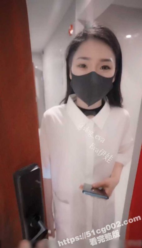 OnlyFans网红 伊娃eva 演绎上邻居家蹭网结果被操 超嫩小穴无套插入！-51吃瓜网