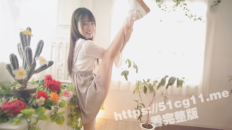 三个猛男强奸可爱、清纯、粉嫩、身材很好的大学舞蹈生，三洞齐开，吞精、吃鸡这才是舞蹈生正确的打开方式 - 51吃瓜网-51吃瓜网