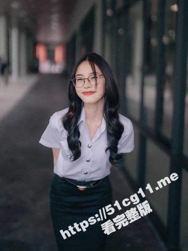 今日换口味系列 长相清纯泰国小姐姐 怎么在床上这么反差！性爱姿势会的也太多了吧 前男友功不可没-51吃瓜网