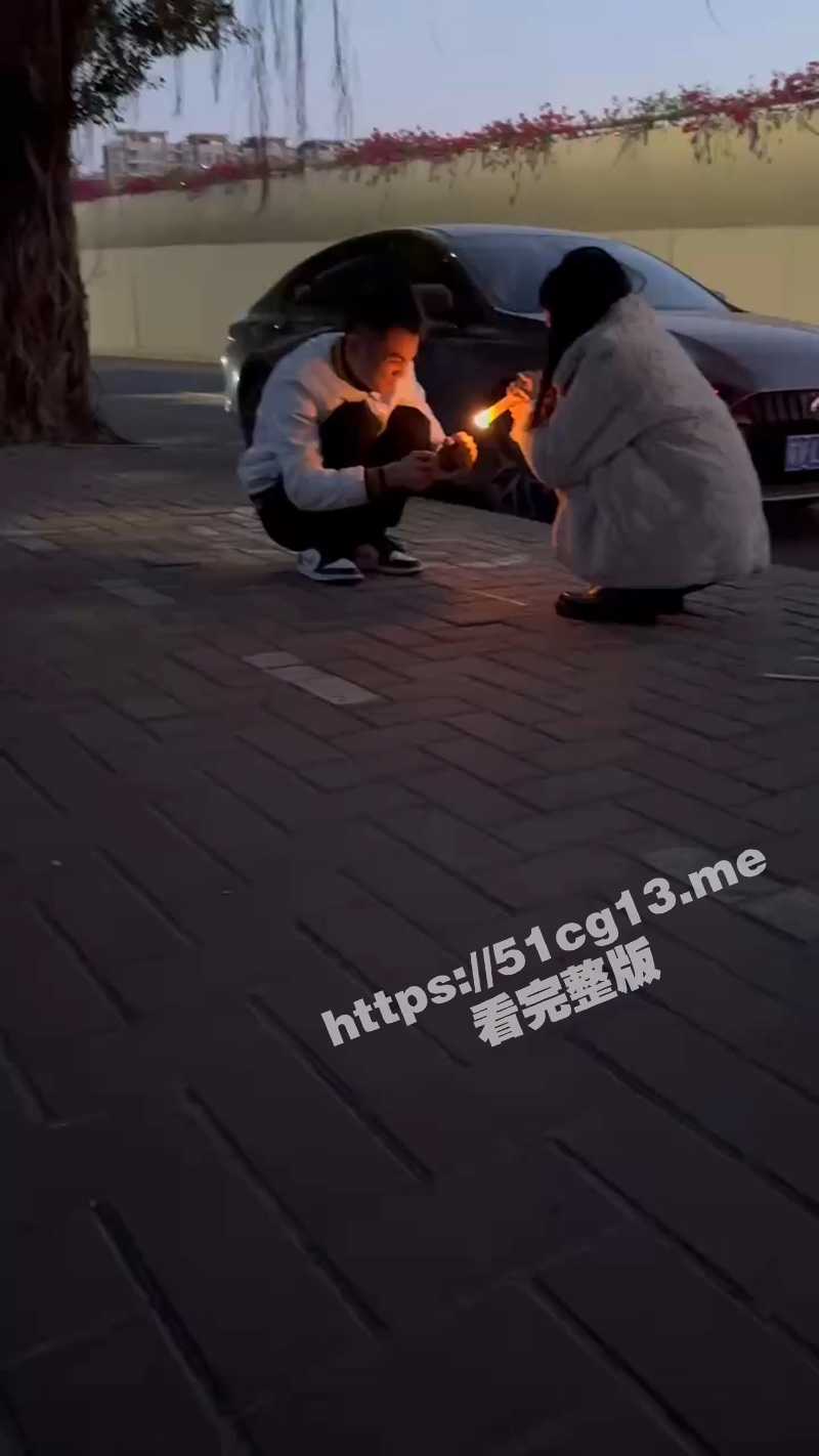 低俗直播间的pk惩罚 - 51吃瓜网-51吃瓜网