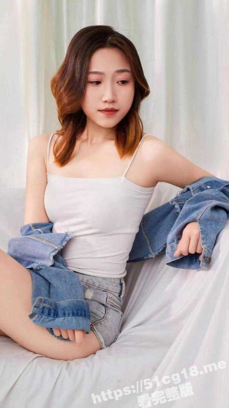 健身房私教老师 变身风骚小母狗 为主人录制学狗全裸伸舌头视频 用嘴服务主人的大屌-51吃瓜网