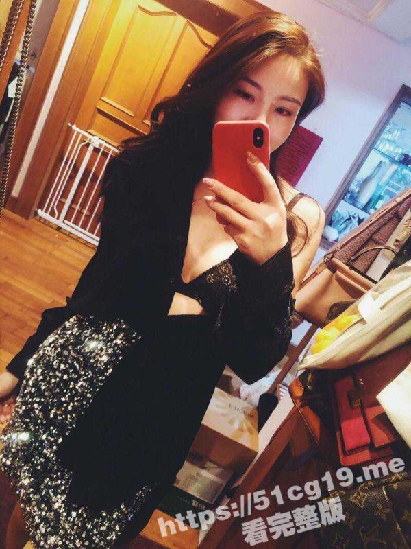 南方科技大学 微胖肉感的清纯嫩妹 刚下海的学生 话不多 洗澡后直接开搞 在飘窗边无套抽插-51吃瓜网