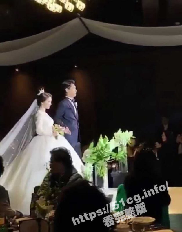 独家大瓜！极品颜值夫妇新婚之夜性爱视频泄漏！-51吃瓜网