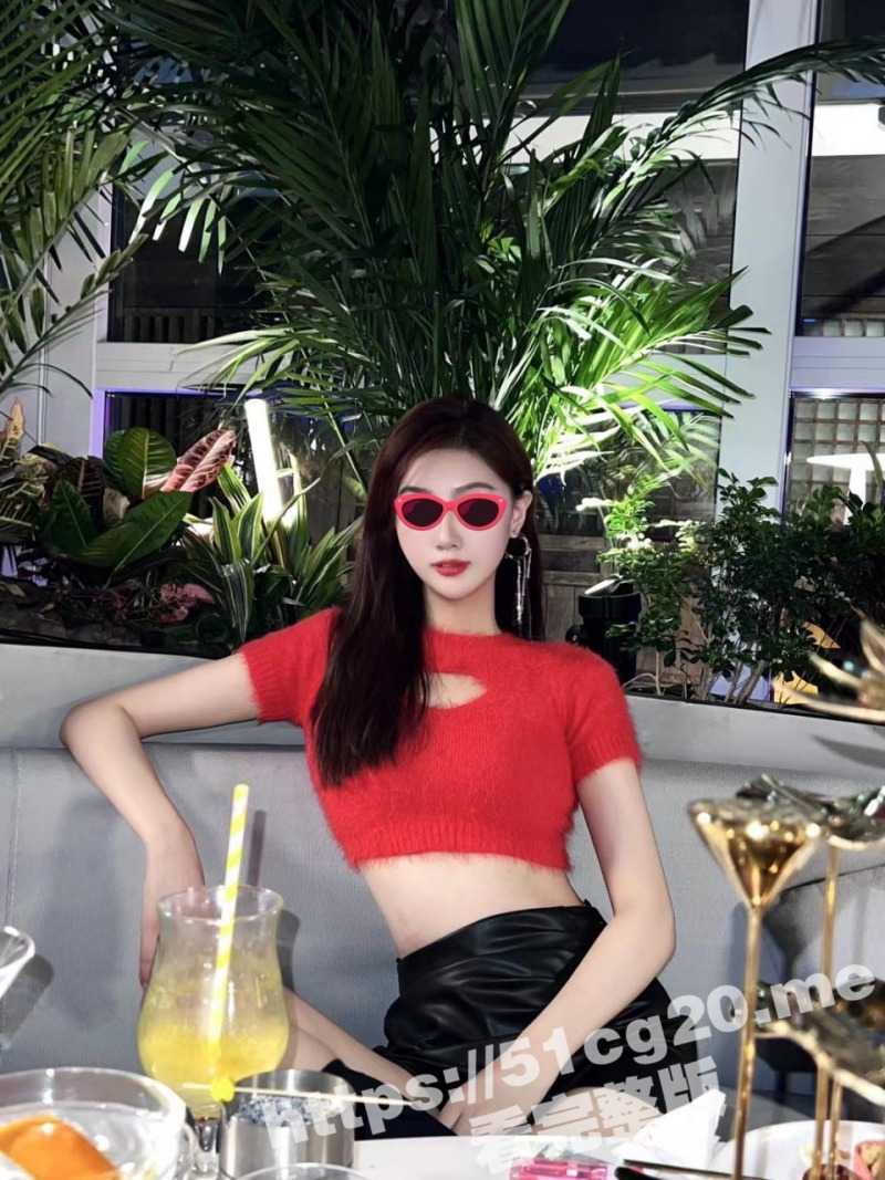 哈尔滨师范大学 校花大奶女神 夏思妍 约炮啪啪 女上位疯狂摇摆榨精视频遭泄密！ - 51吃瓜网-51吃瓜网