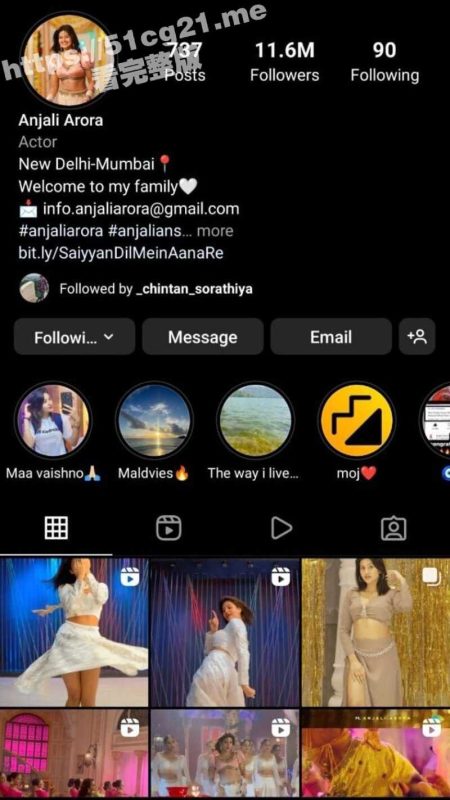 印度 千万订阅级 极品身材的网红女神 Anjali Arora 与榜一大哥在出租房内 被疯狂抽插-51吃瓜网