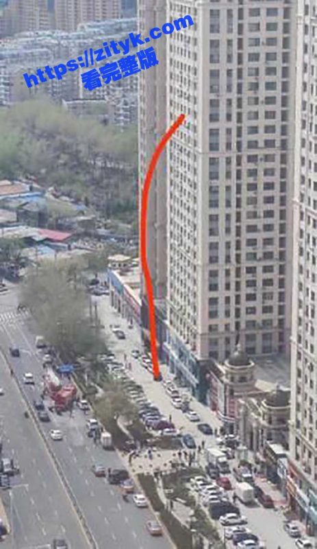 从十二楼坠下只是骨折？妹子一身肉救了她啊！-51吃瓜网