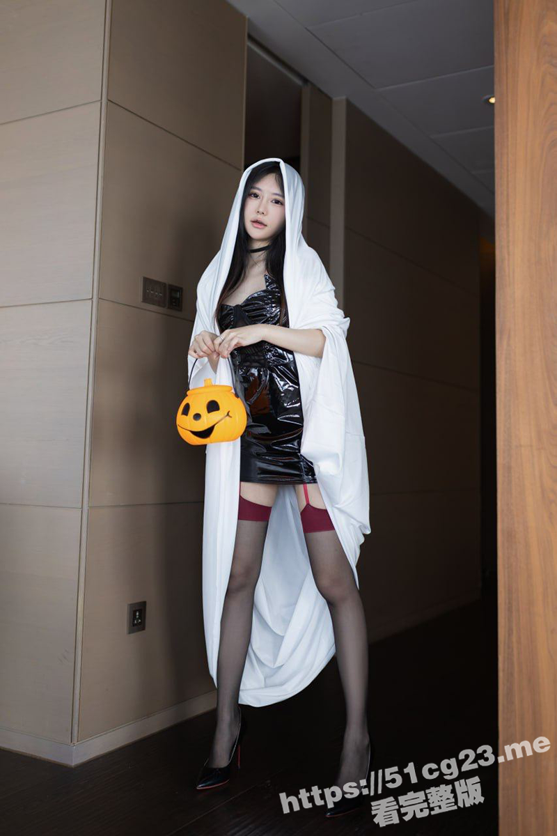 秀人网白嫩模特 谢小蒽 最新万圣节主题定制 恋爱幽灵 皮衣黑丝大长腿 好色哦！ - 51吃瓜网-51吃瓜网