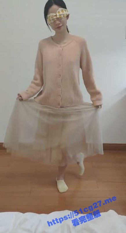 北京舞蹈学院 张艺欣 被调教成母狗 一边跳舞一边脱掉身上的衣服 身材真棒！-51吃瓜网