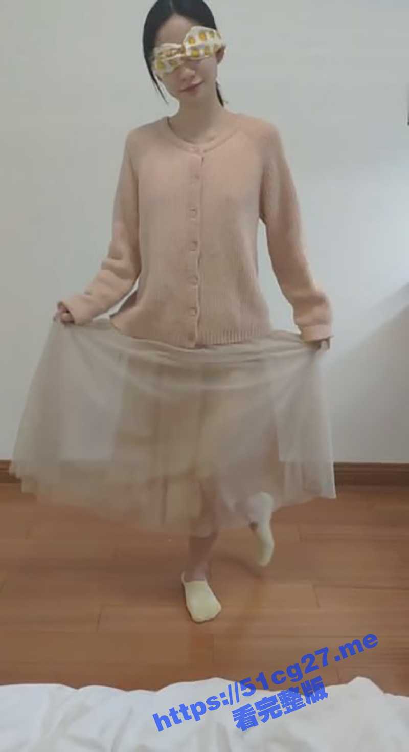 北京舞蹈学院 张艺欣 被调教成母狗 一边跳舞一边脱掉身上的衣服 身材真棒! - 51吃瓜网-51吃瓜网