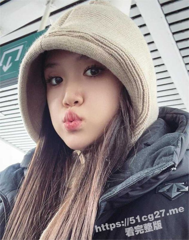 05年职高纹身巨乳白嫩学生妹 私生活被泄密曝光 和男友无套后入吃鸡喝尿 会玩！-51吃瓜网