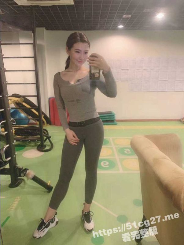 在探探上约到包头市极品大长腿白嫩女护士 李莉佳 带到酒店后被无套后入爆操-51吃瓜网