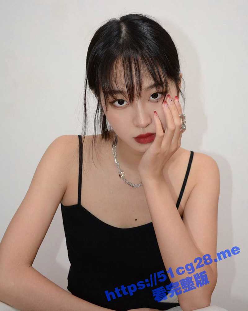 瓜友投稿 中南财经政法大学 学姐裸照视频 现已在云南工作 这颜值身材没得说 活也不错！ - 51吃瓜网-51吃瓜网