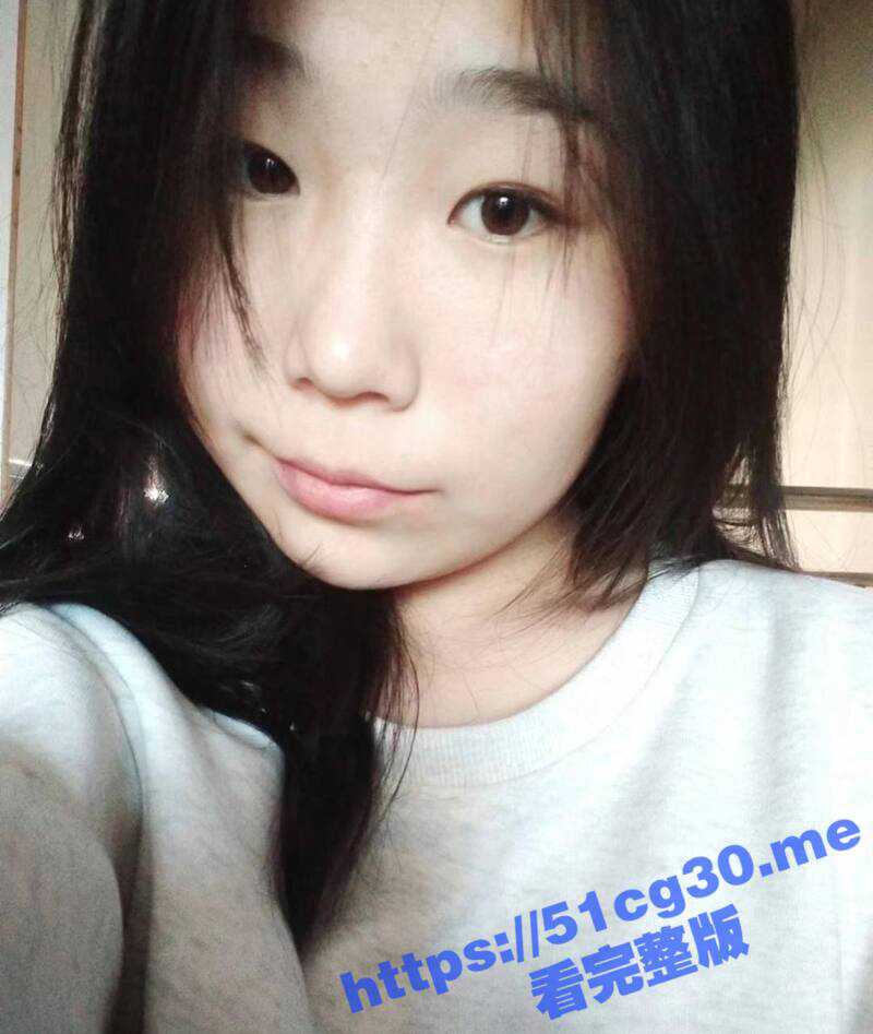 高三在校的眼镜娘学生妹 表面清纯校花 私下竟反差母狗 被炮友捏着大奶操到抽搐 - 51吃瓜网-51吃瓜网