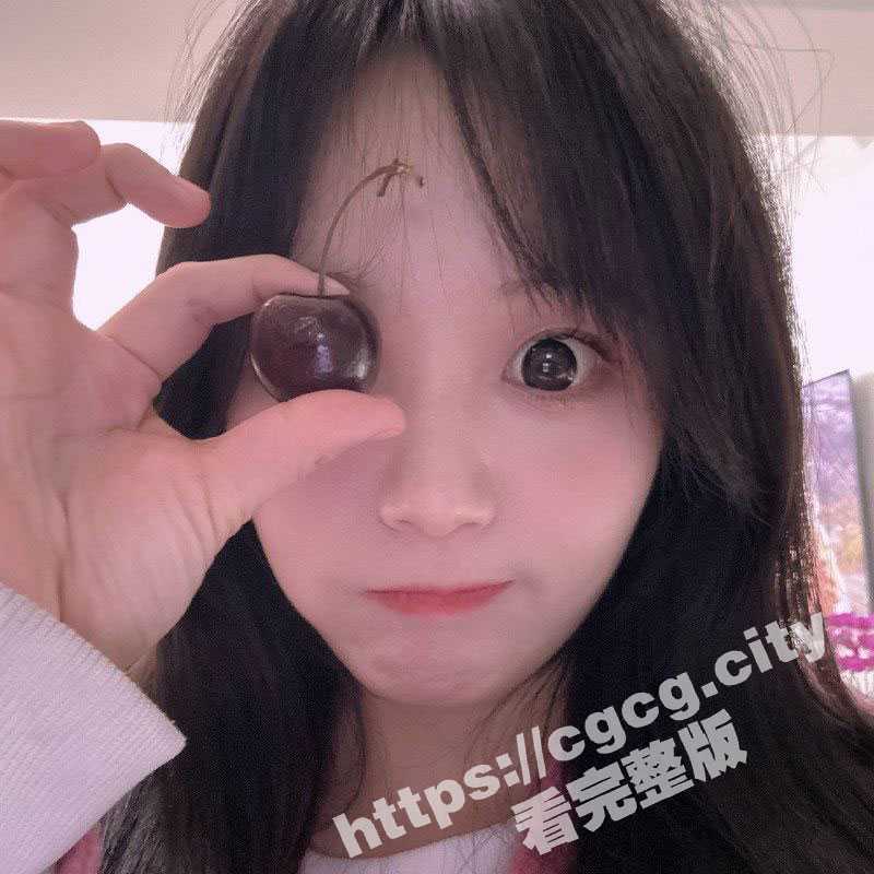 约炮大神半个月拿下公司新文员 大学刚毕业 看着清纯没想到这么骚 逼逼还特紧 看来大学期间很少被滋润-51吃瓜网