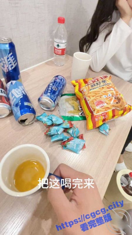 海角泡良大神力作!气质高贵的房东少妇 像条狗一样被我栓在酒店门口 后入她灌满精液的小穴!-51吃瓜网