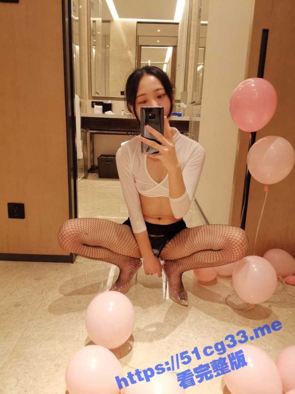 扬州极品美女车模 小博 被金主包养性爱影片泄密  表情淫荡 完美露脸 技术堪比技师！-51吃瓜网