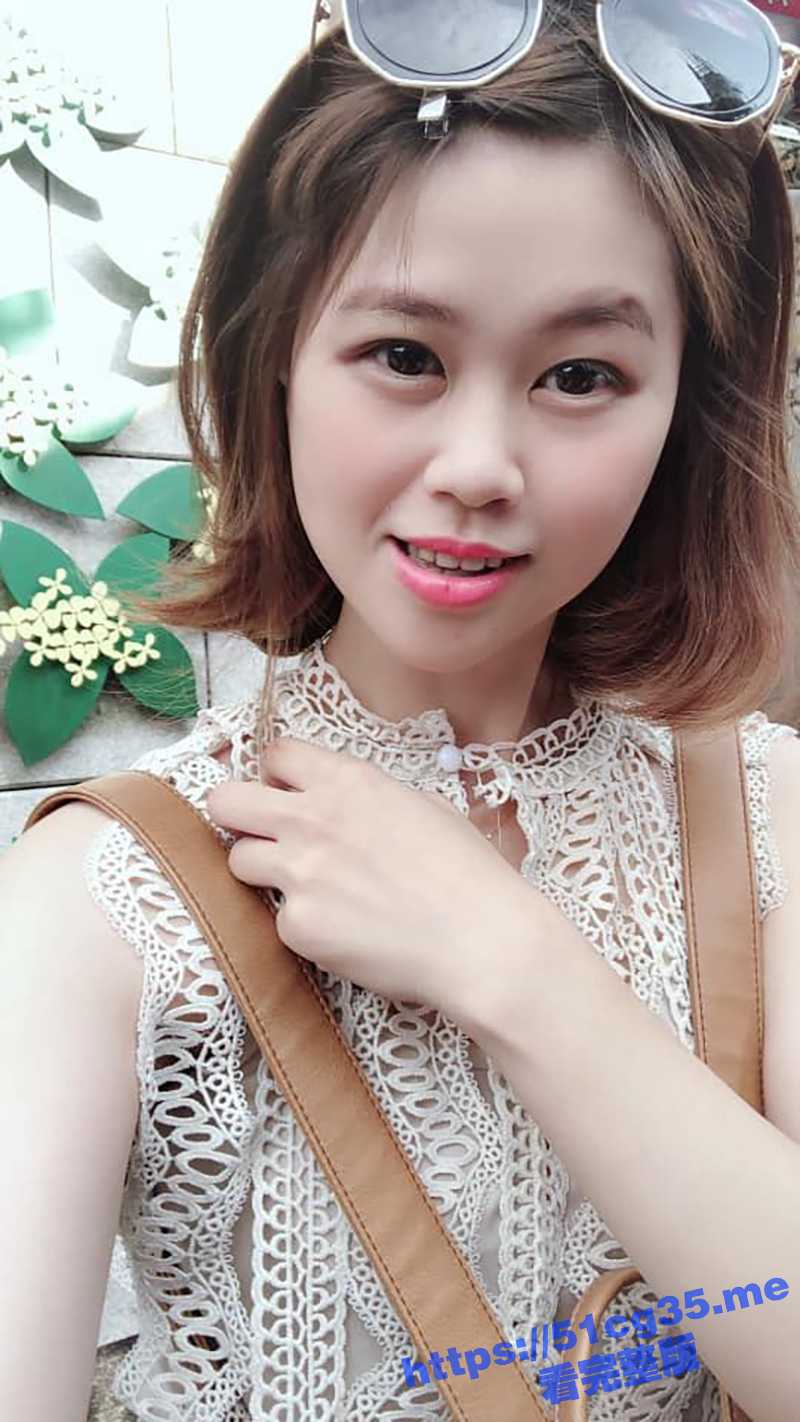 因满足不了性欲超强的老婆 就约了两个大鸡巴男人玩3P 还叫来自己的老公负责拍摄特别反差 - 51吃瓜网-51吃瓜网